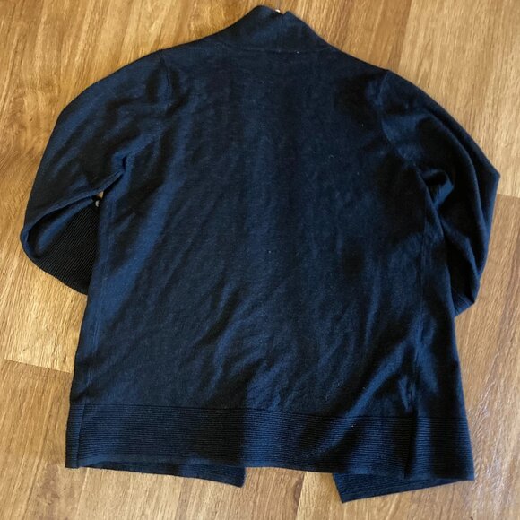 EUC Evolution by Cyrus “Myna” Button Sleeve Cardigan for Stitch Fix - Picture 3 of 4